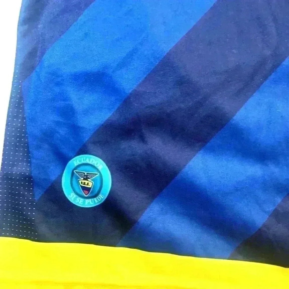 ECUADOR FIFA 2018 WORLS CUP SOCCER JERSEY #16 YOUTH SIZE 38 - Picture 4 of 10
